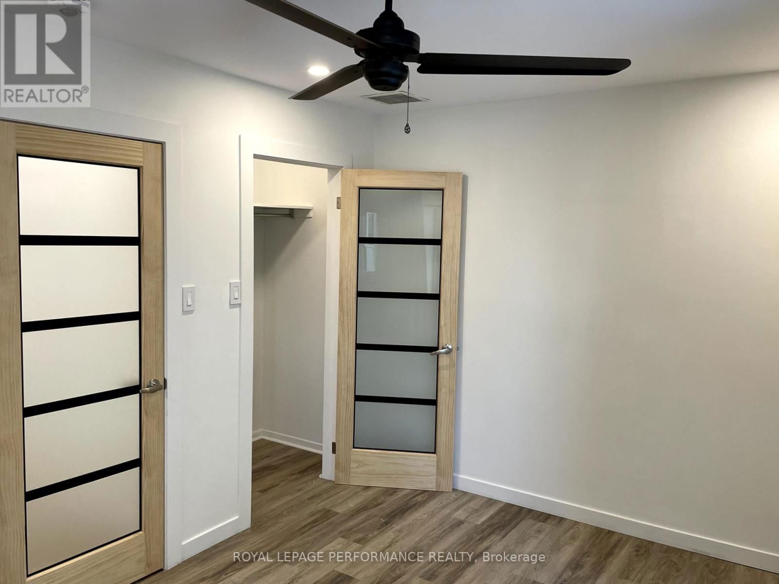 10 SHERBROOKE AVENUE Image 17