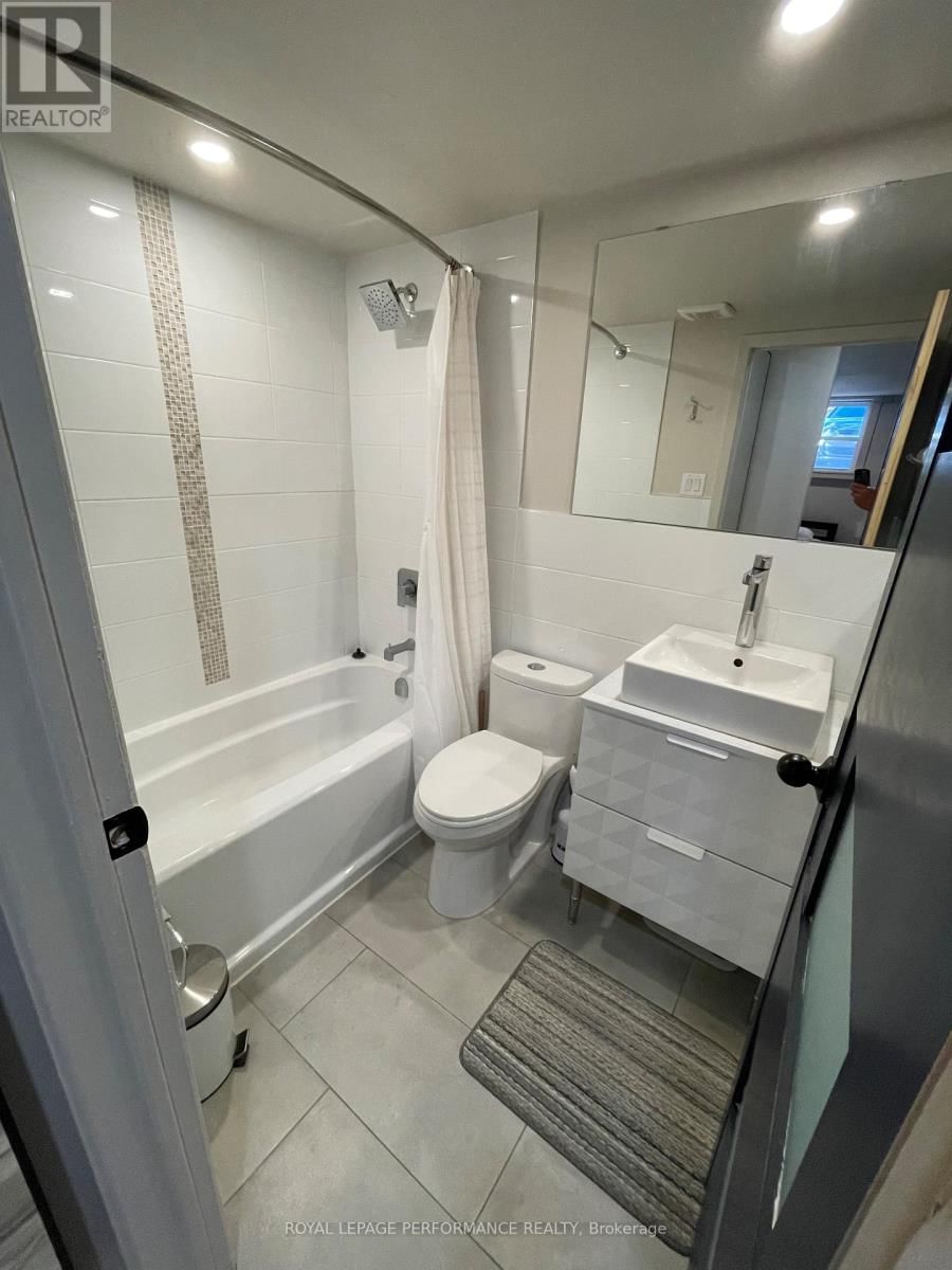 10 SHERBROOKE AVENUE Image 2