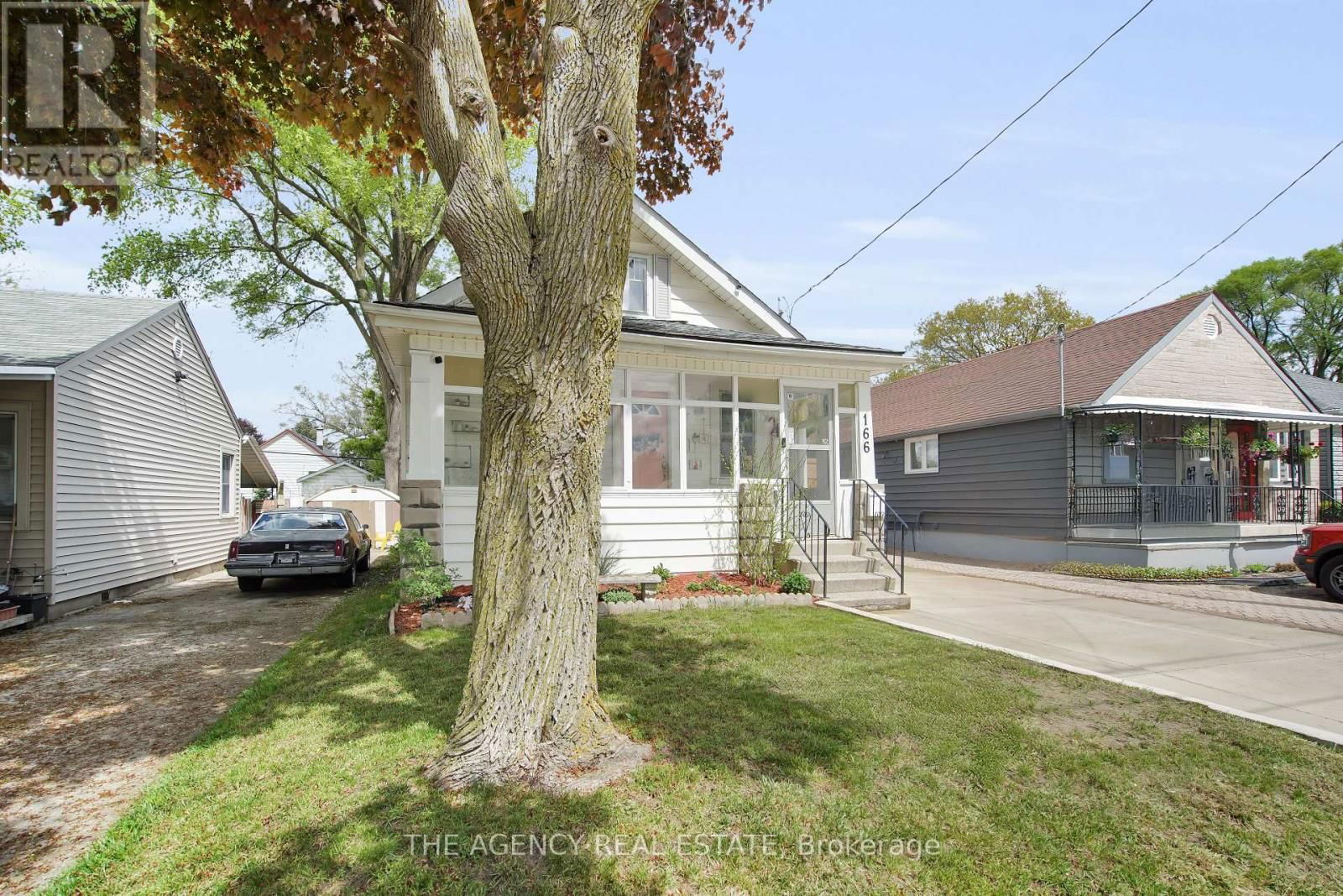 166 GILES STREET Image 2