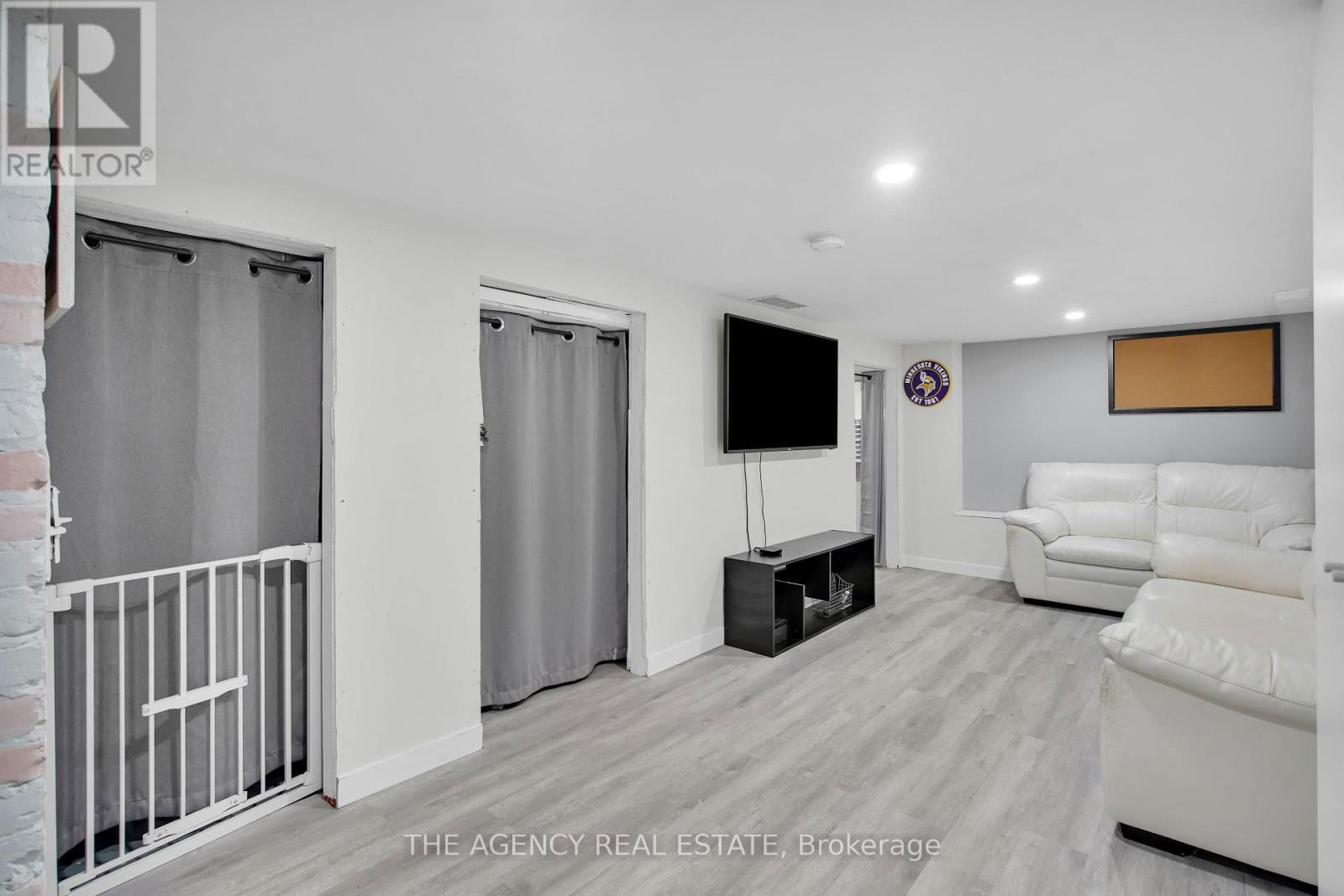 166 GILES STREET Image 26
