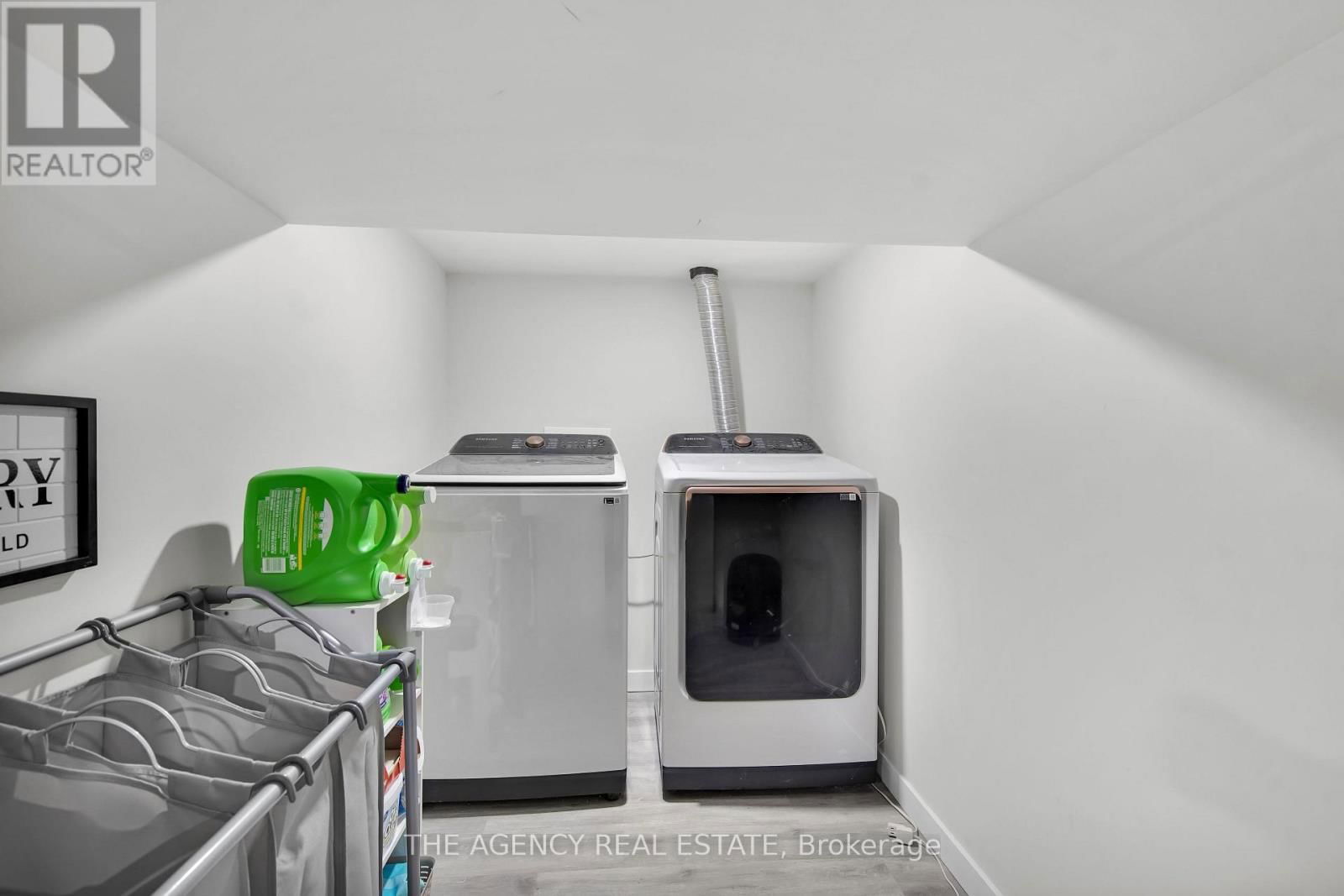 166 GILES STREET Image 29