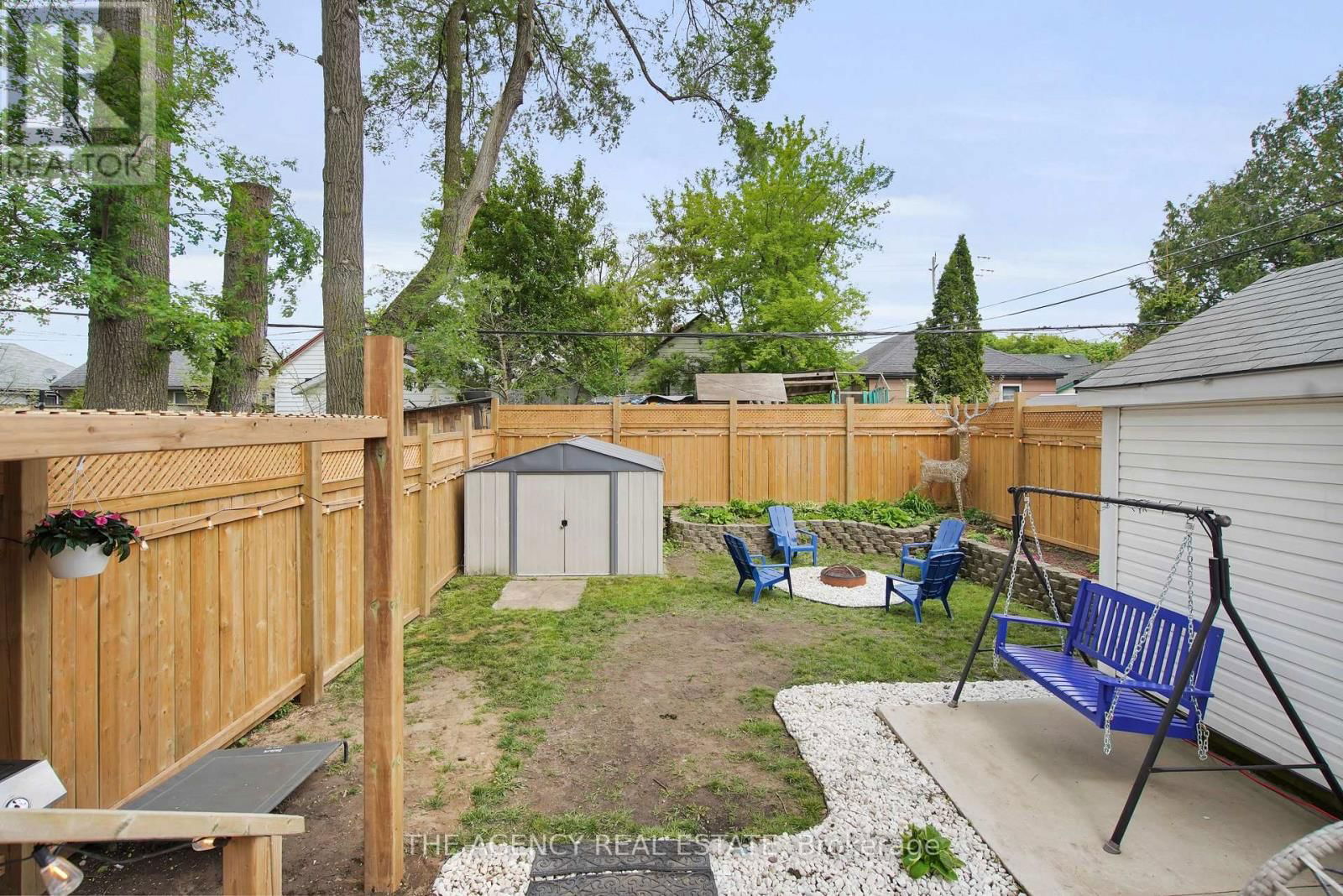 166 GILES STREET Image 36