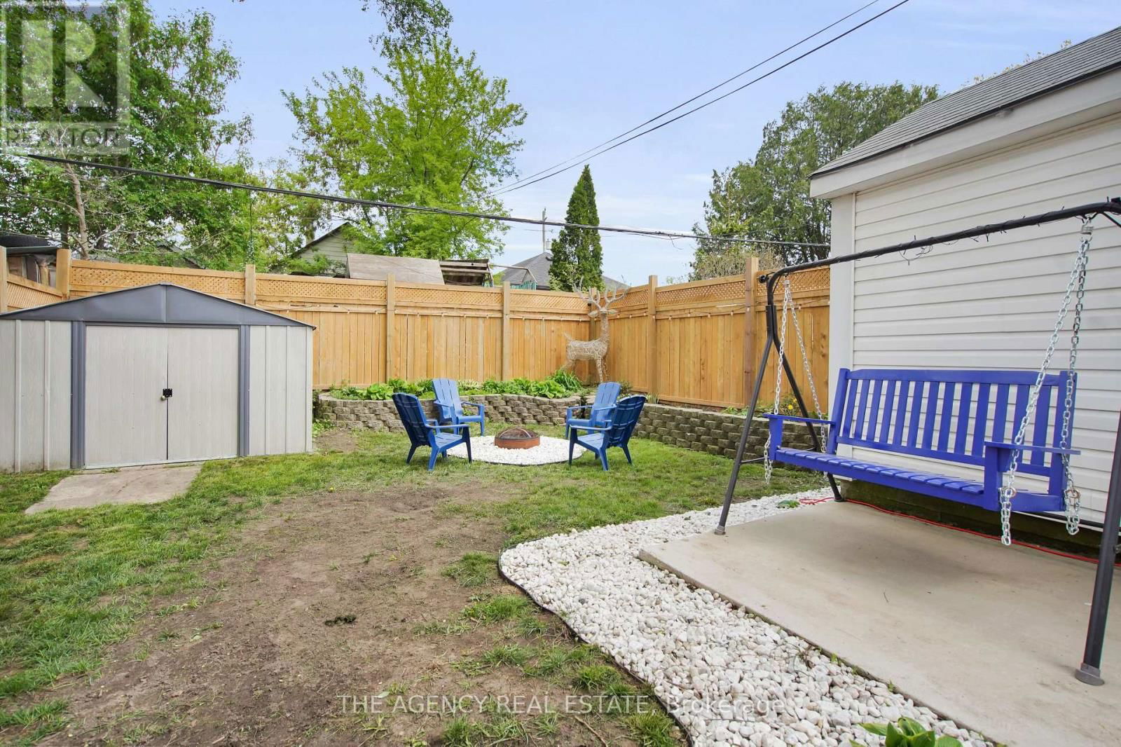 166 GILES STREET Image 37