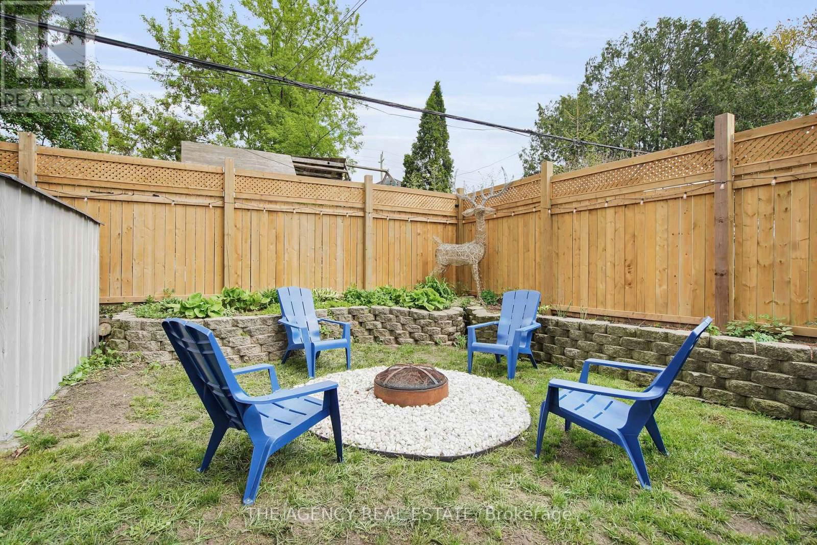 166 GILES STREET Image 38
