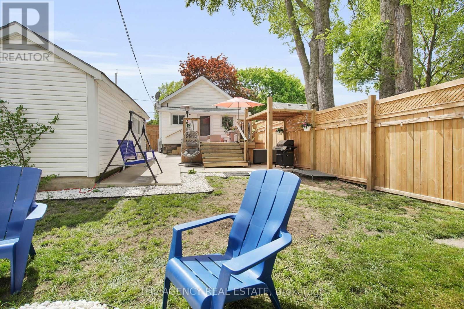 166 GILES STREET Image 39