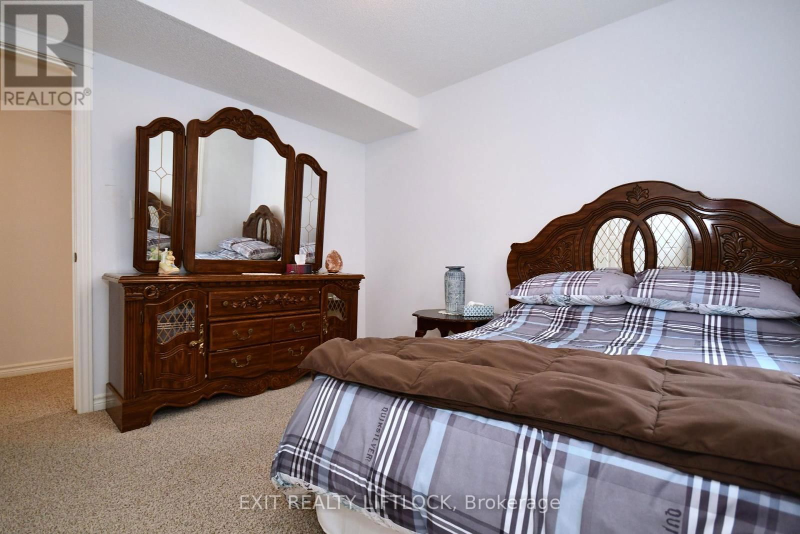 1724 GLENFOREST BOULEVARD Image 27