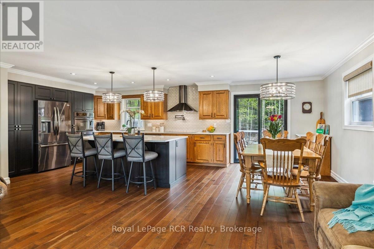 103488 GREY 18 ROAD Image 11