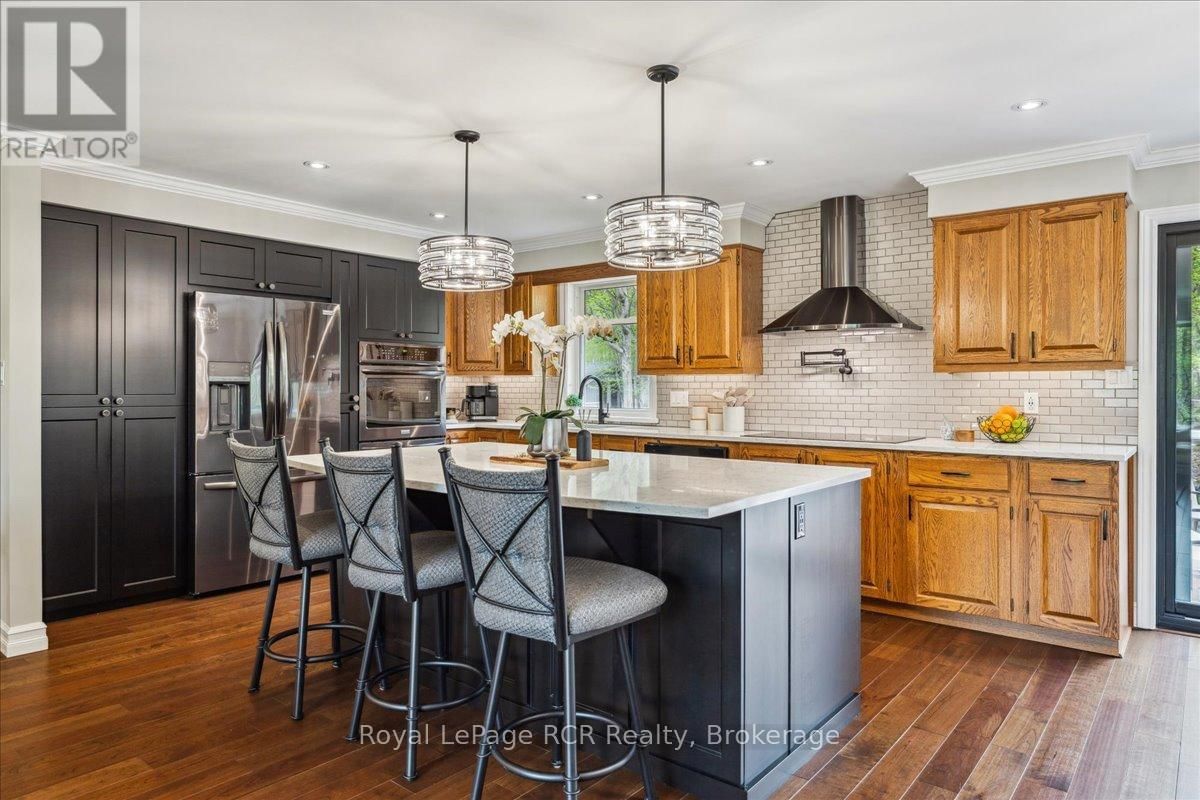 103488 GREY 18 ROAD Image 12