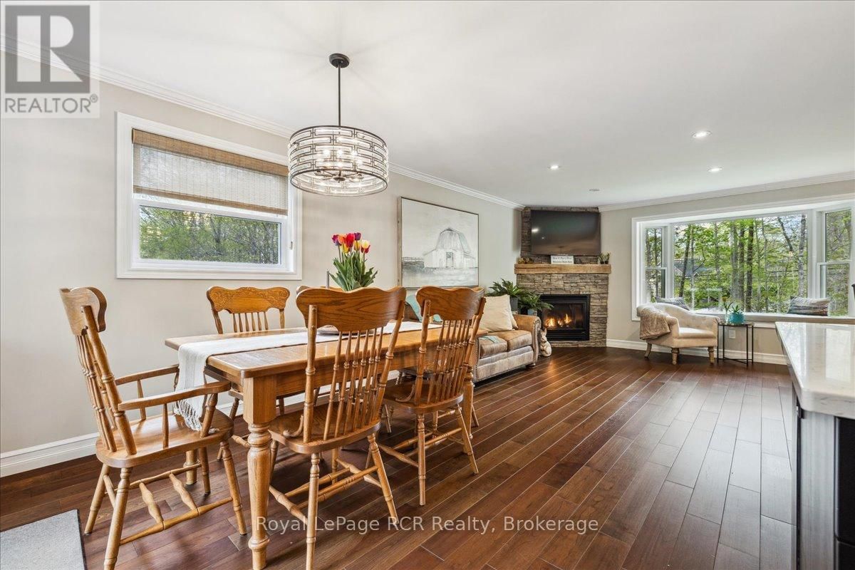 103488 GREY 18 ROAD Image 17