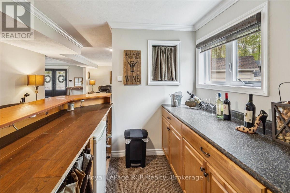 103488 GREY 18 ROAD Image 36
