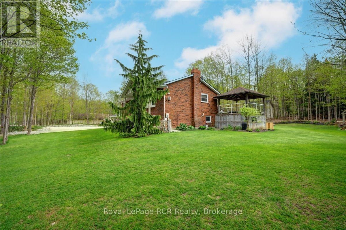 103488 GREY 18 ROAD Image 42