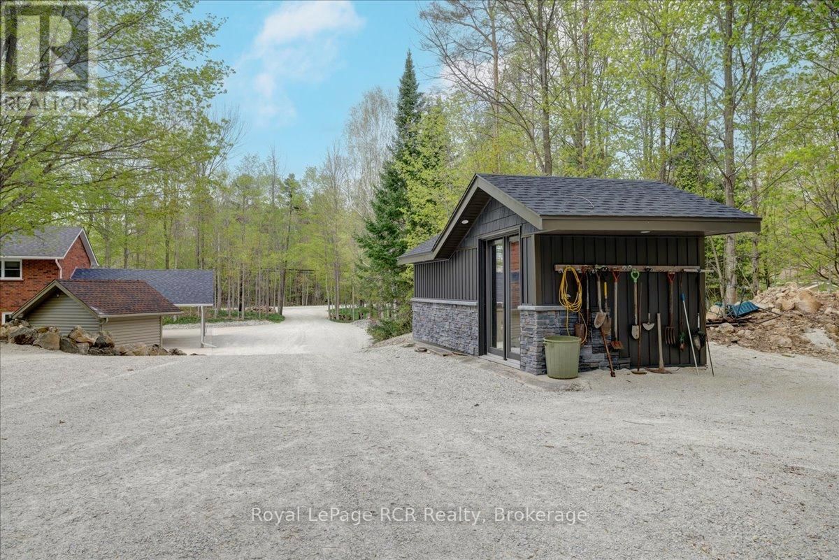 103488 GREY 18 ROAD Image 49