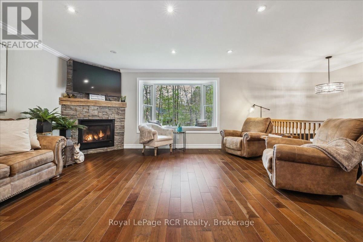 103488 GREY 18 ROAD Image 9