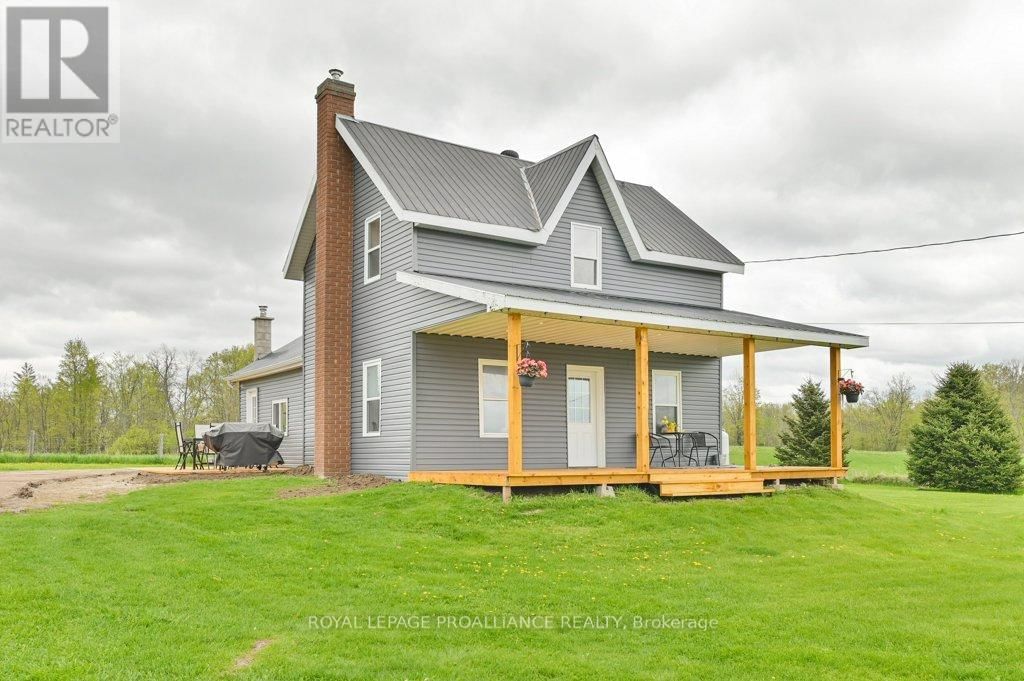 878 BARRY ROAD Image 1
