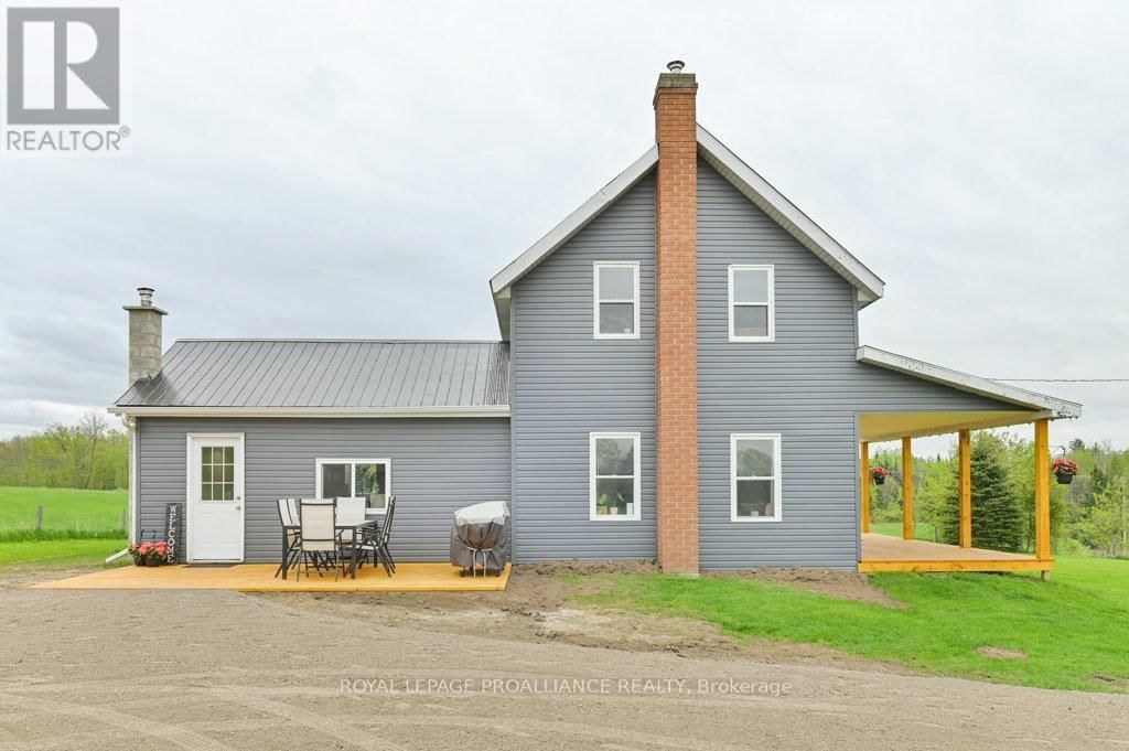 878 BARRY ROAD Image 30