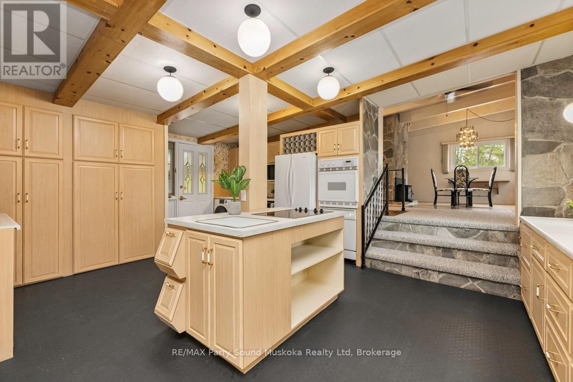 179 MANITOU DRIVE Image 13