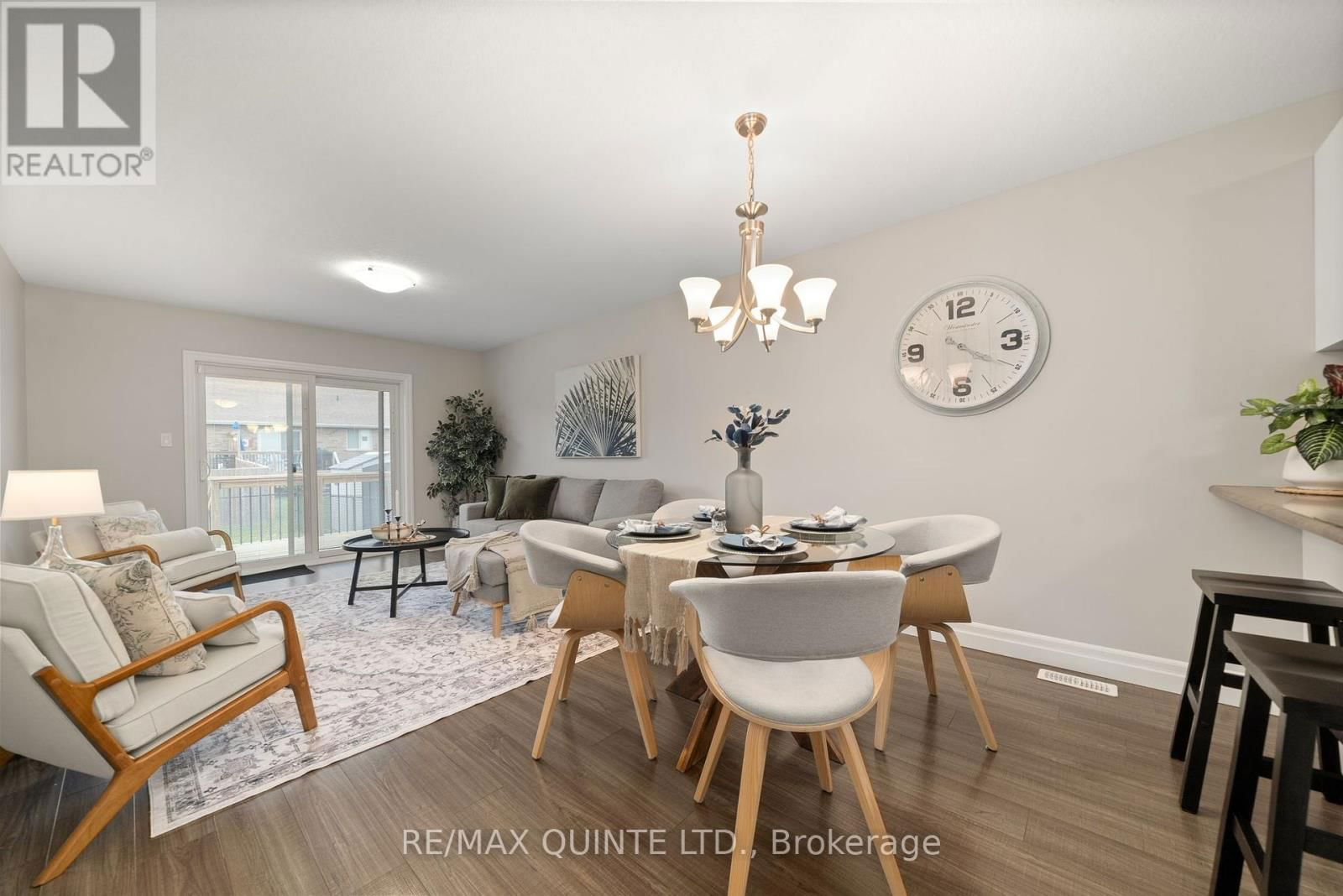 15 MCINTOSH CRESCENT Image 12