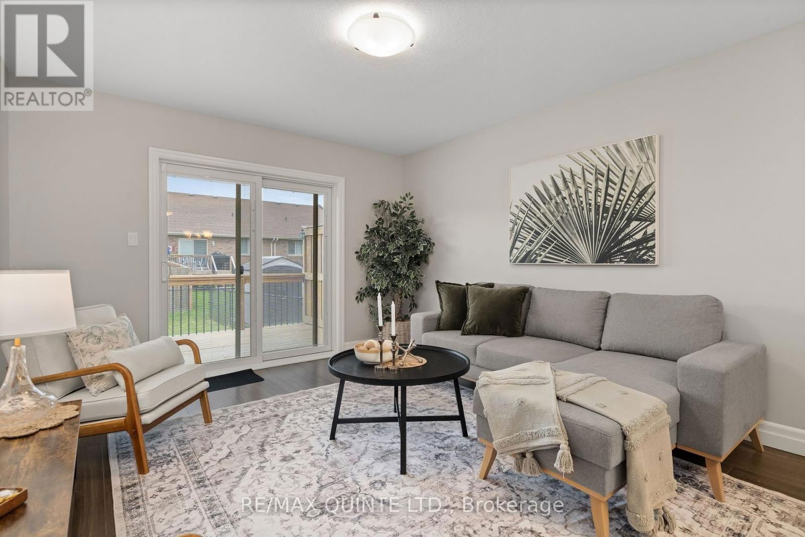 15 MCINTOSH CRESCENT Image 16