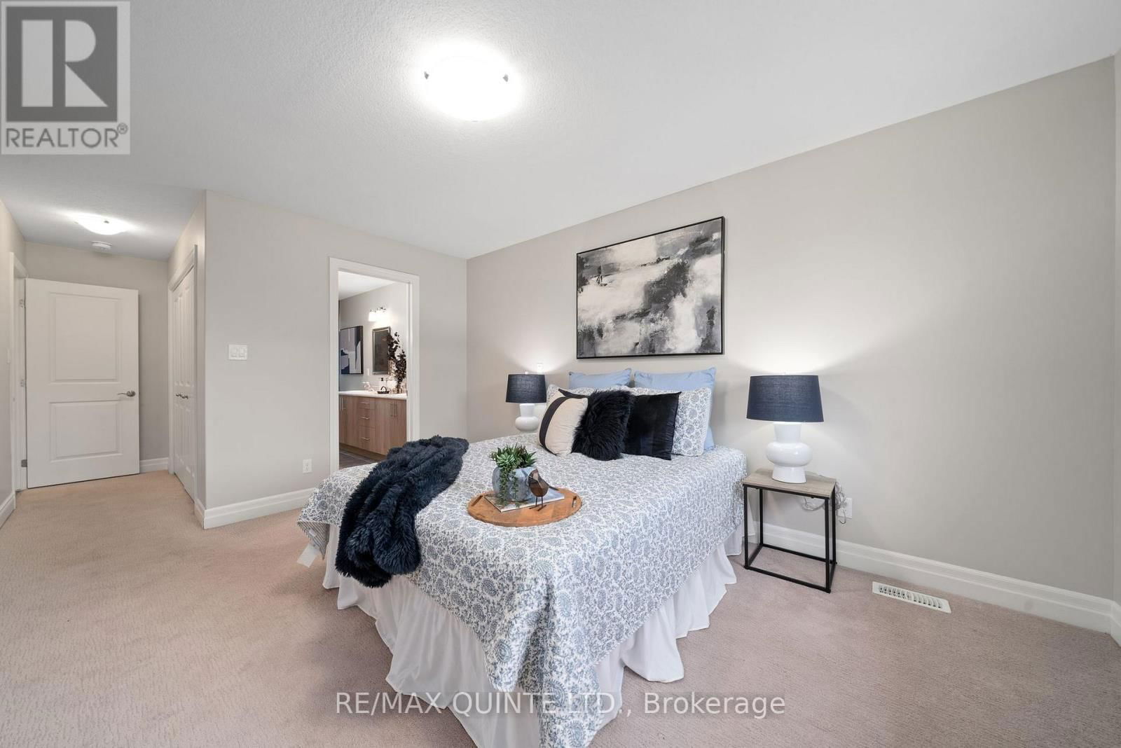 15 MCINTOSH CRESCENT Image 19