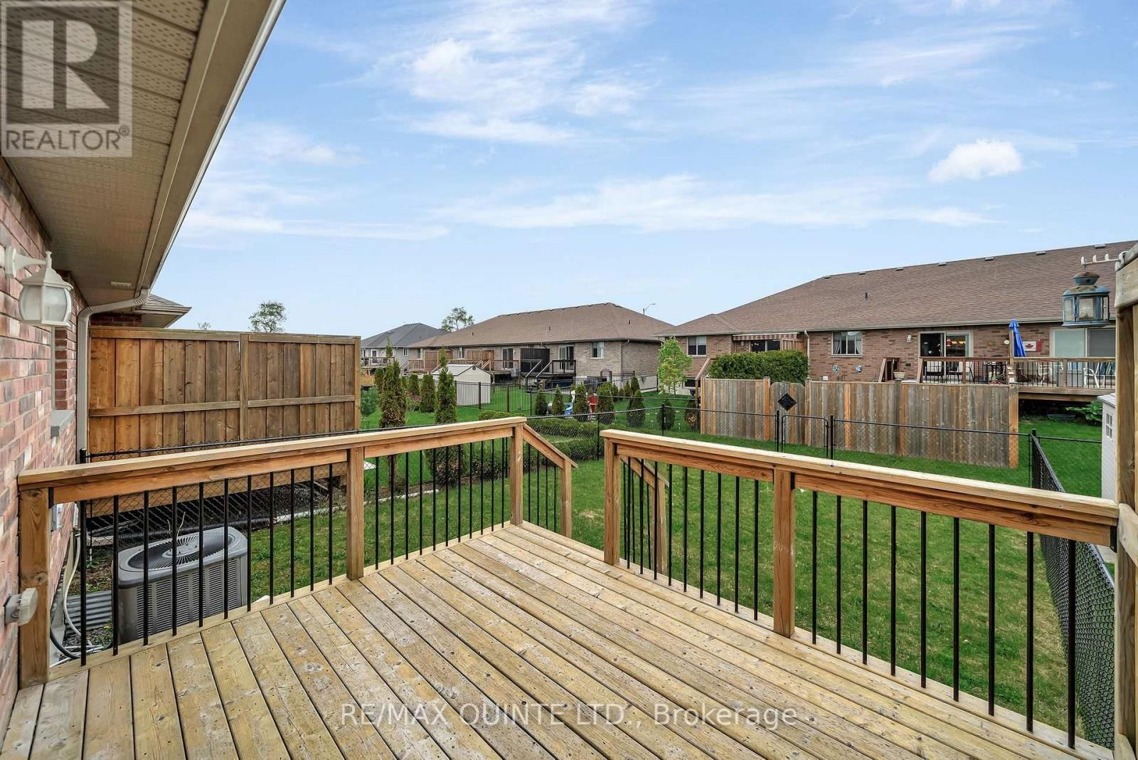 15 MCINTOSH CRESCENT Image 31