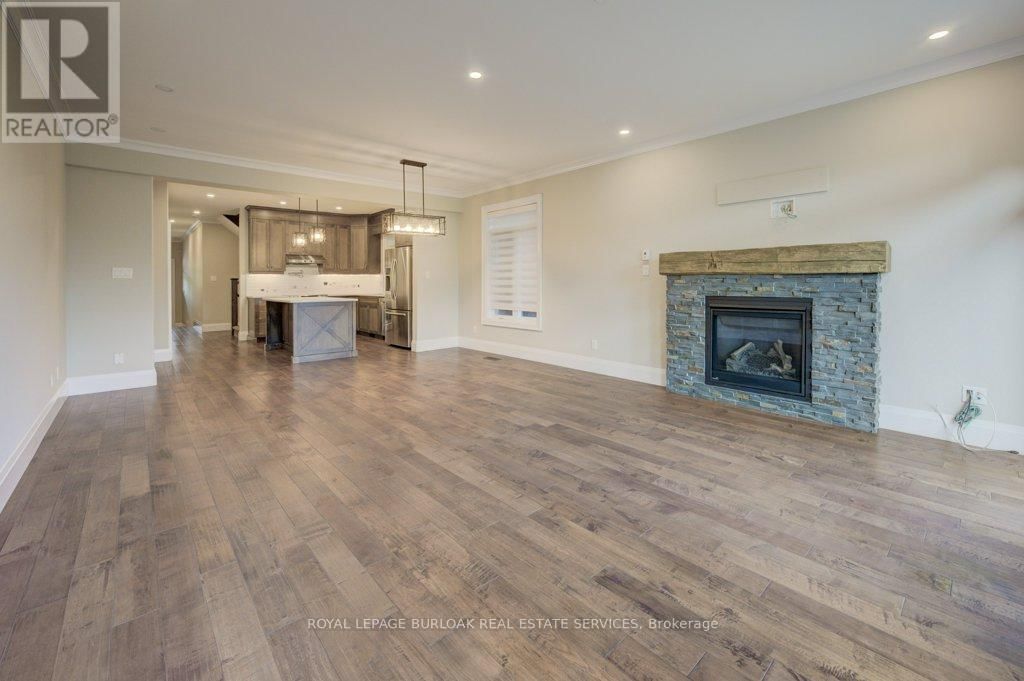123 WALTER STREET Image 12