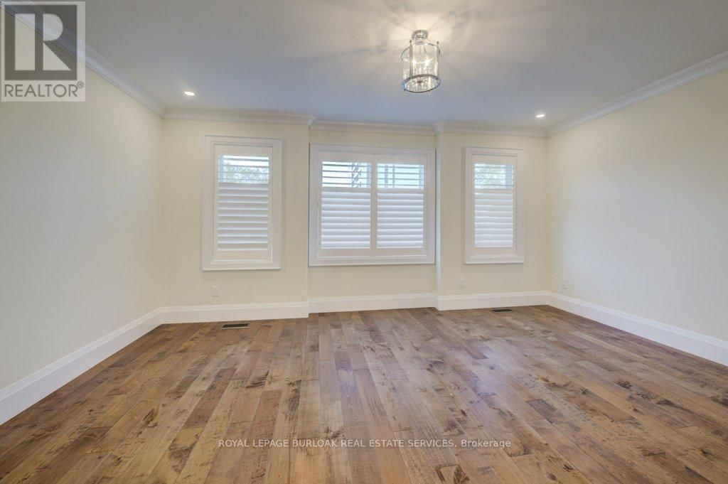123 WALTER STREET Image 14