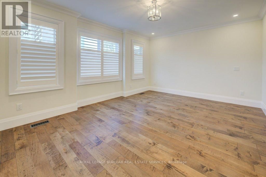 123 WALTER STREET Image 15