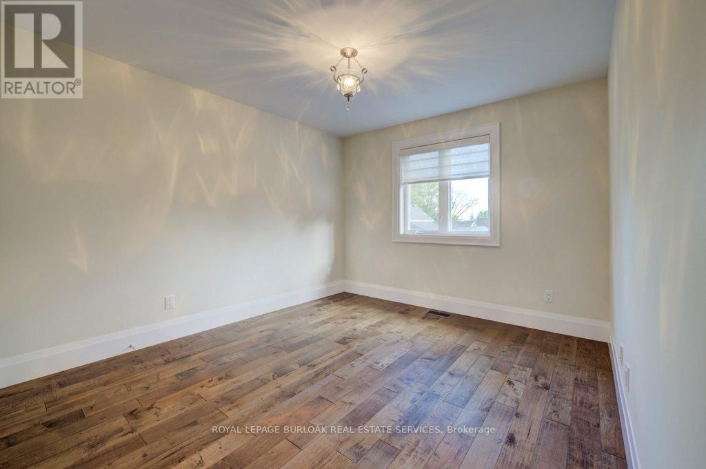 123 WALTER STREET Image 22