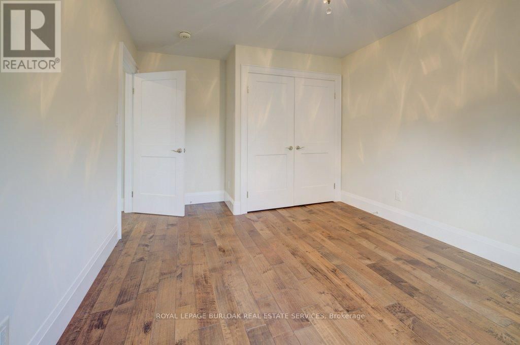 123 WALTER STREET Image 23