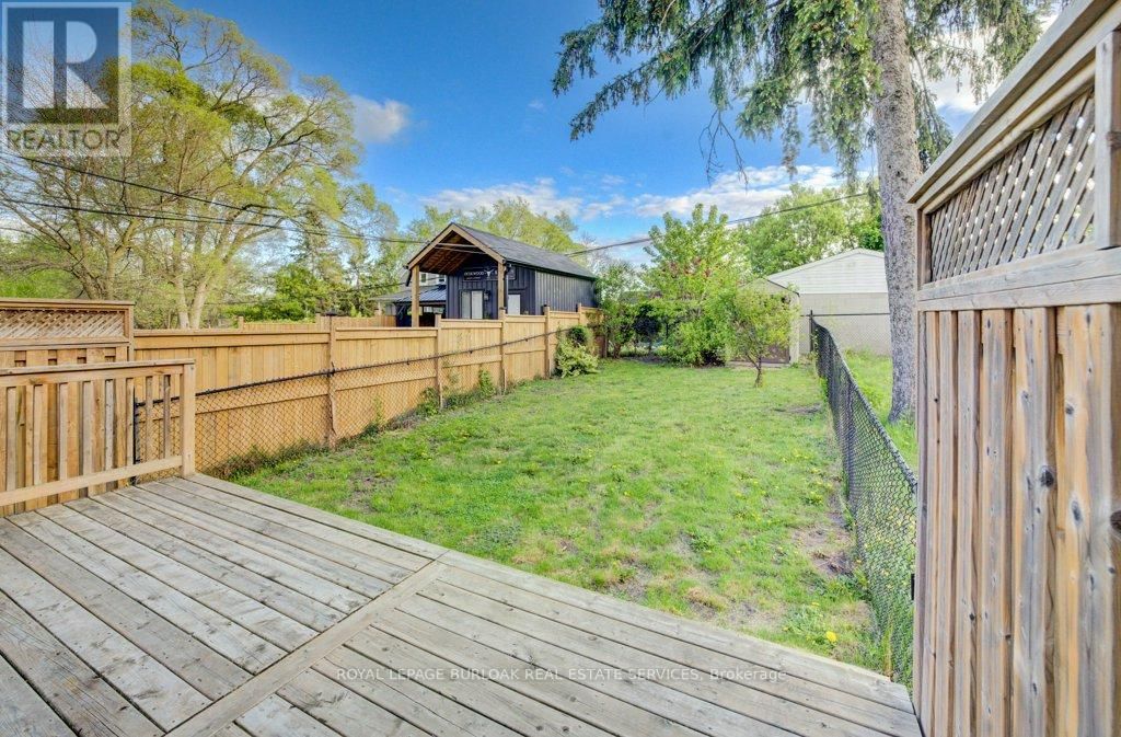 123 WALTER STREET Image 30