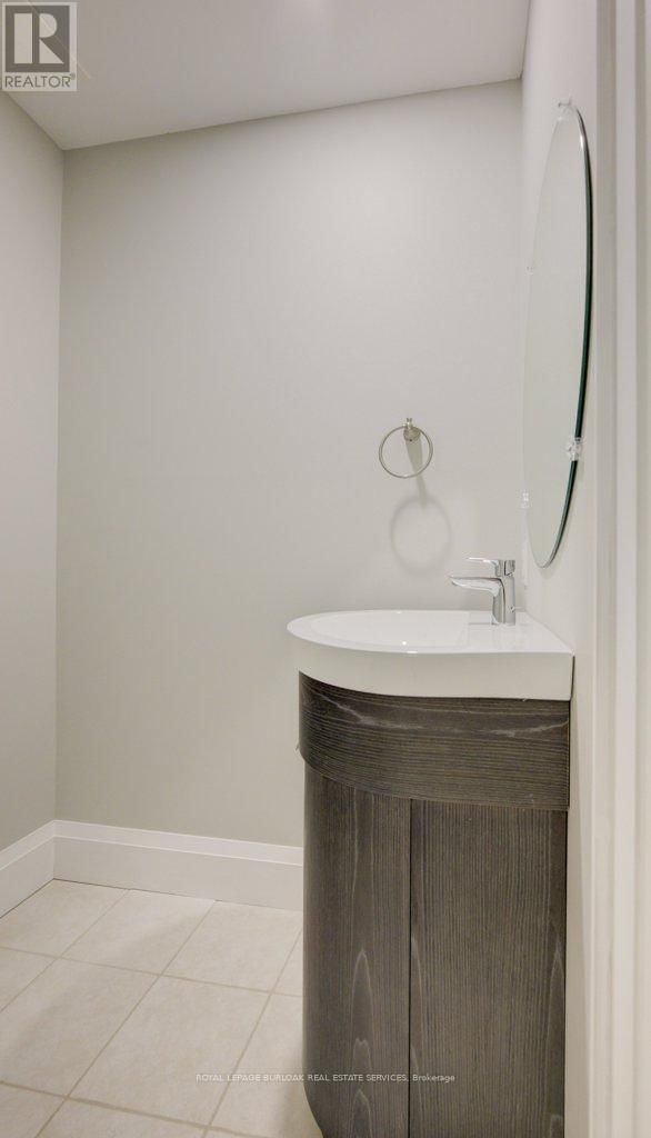 123 WALTER STREET Image 35