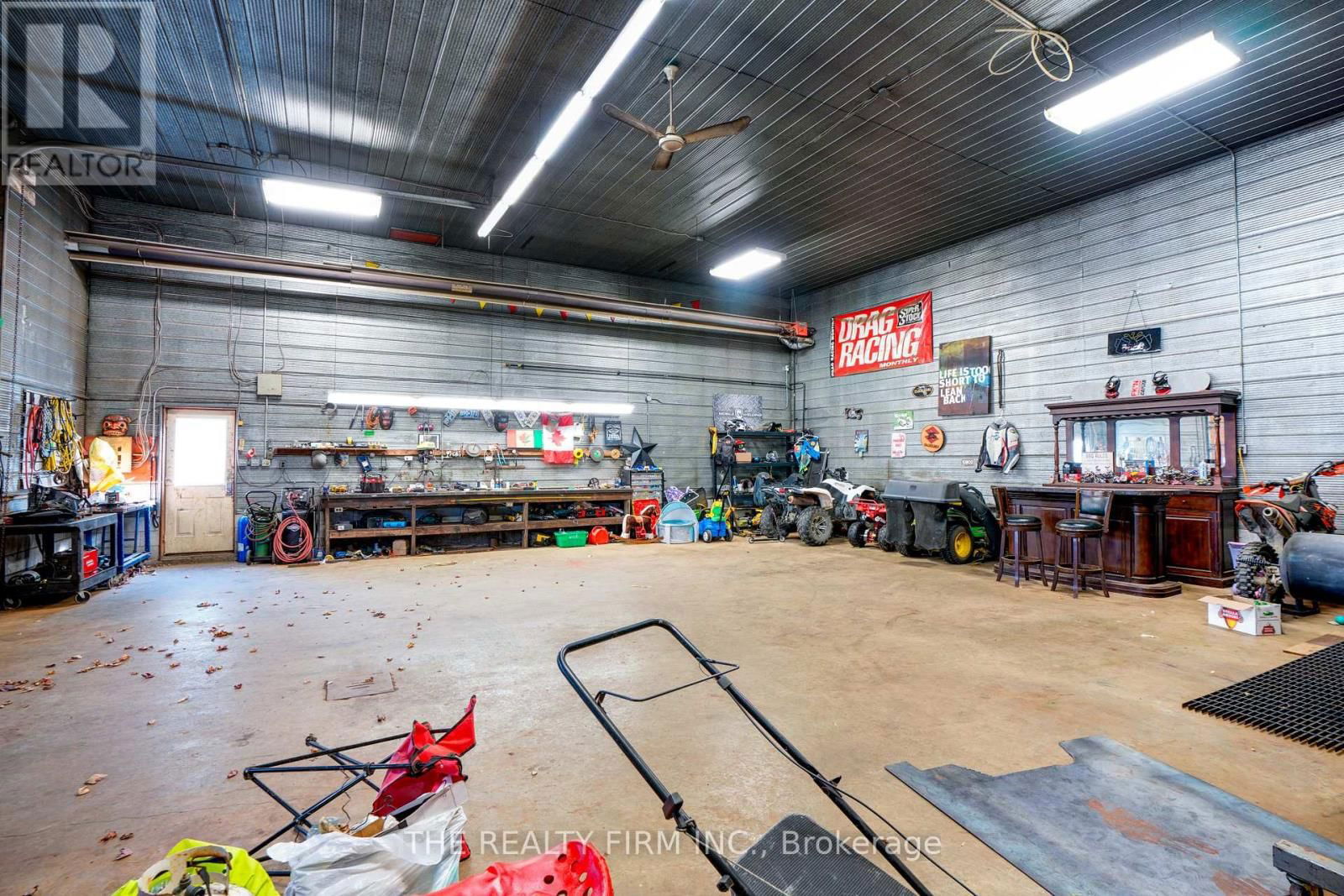 2 - 20662 MARSH LINE Image 3