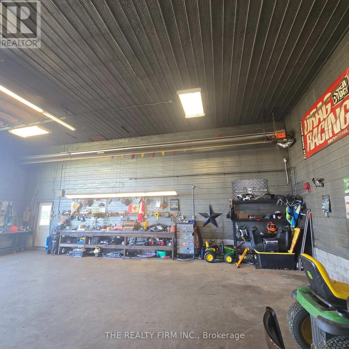 2 - 20662 MARSH LINE Image 8