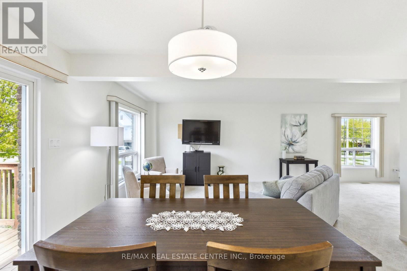 1 SILVERSMITH COURT Image 10