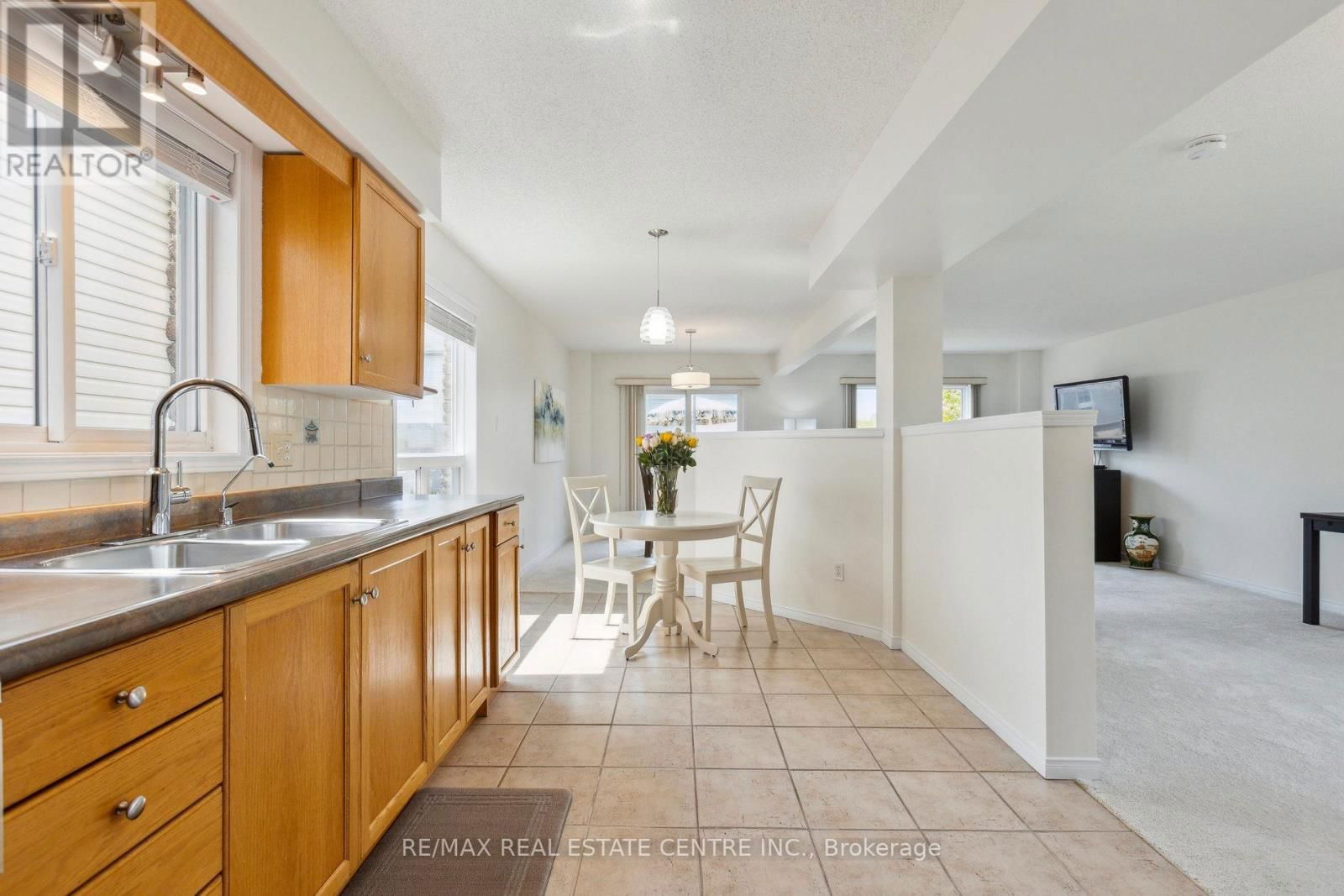 1 SILVERSMITH COURT Image 13