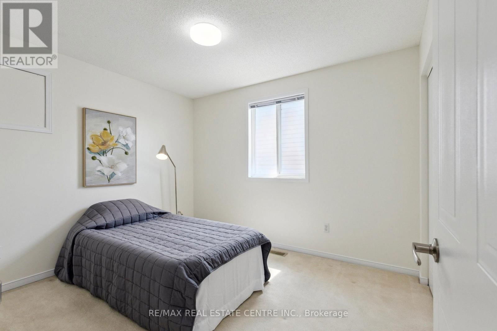 1 SILVERSMITH COURT Image 20