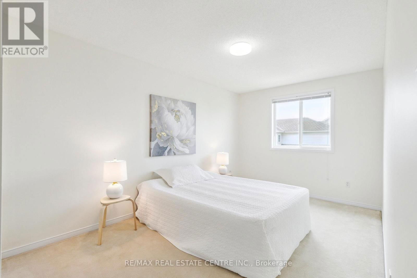 1 SILVERSMITH COURT Image 24