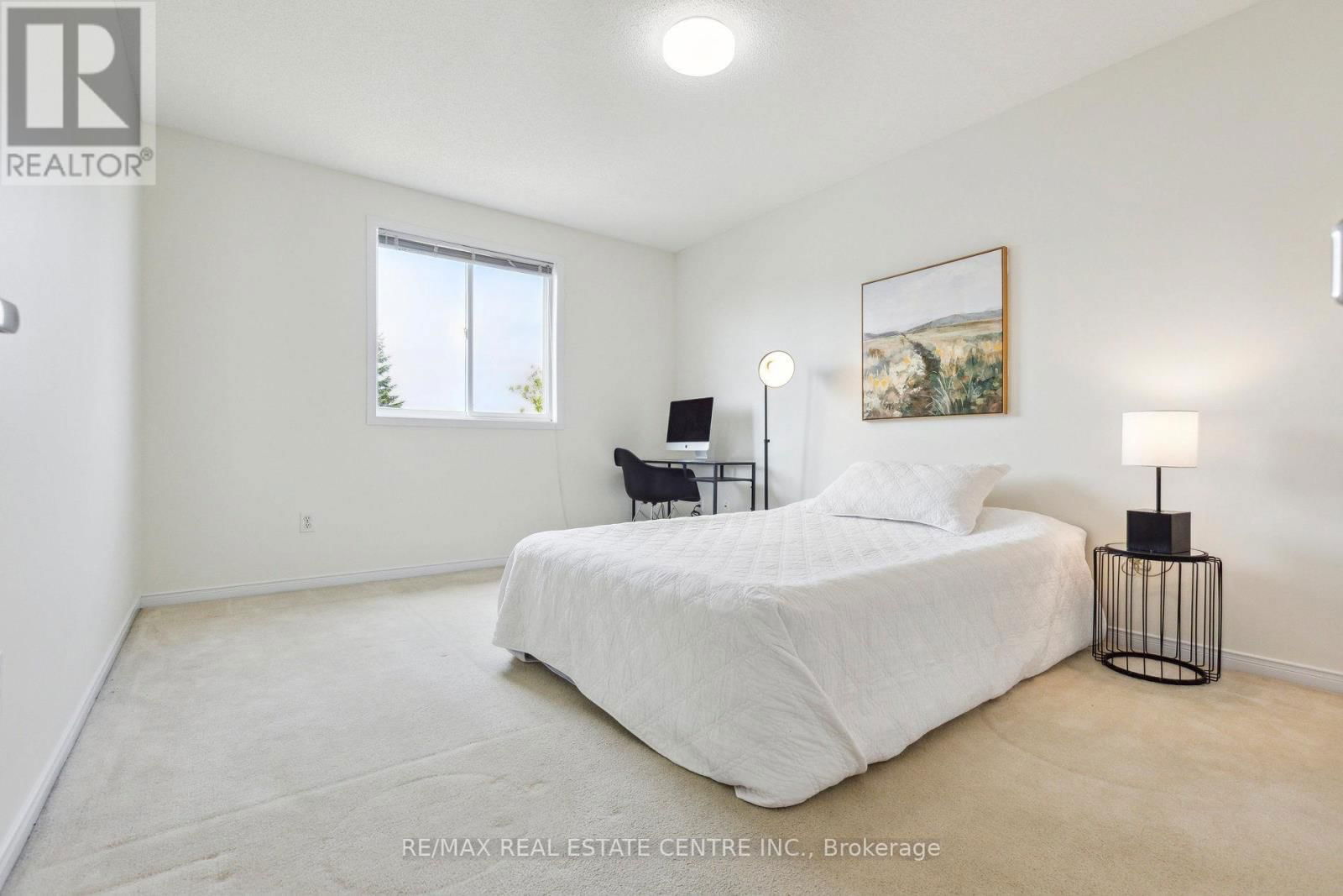 1 SILVERSMITH COURT Image 26