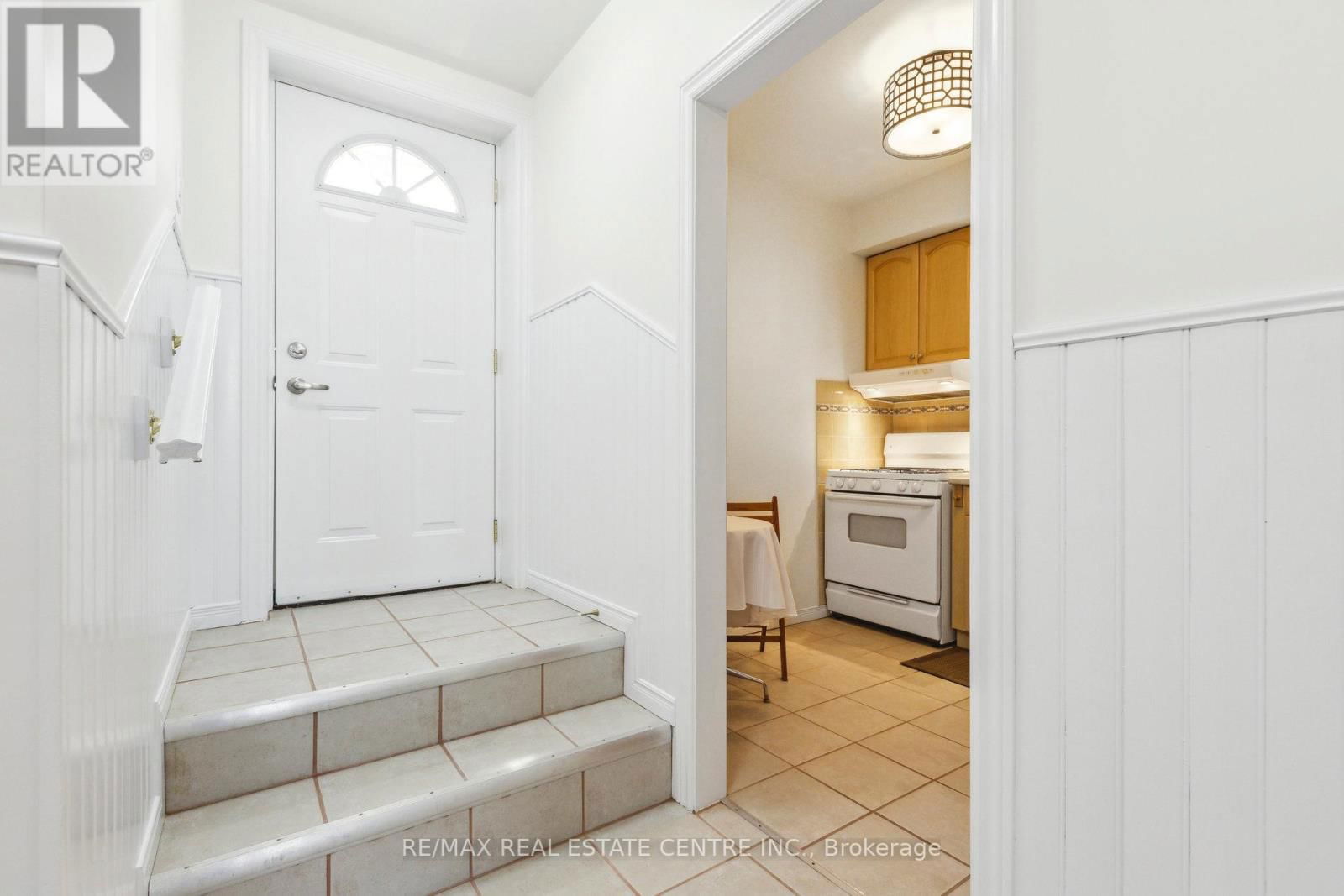1 SILVERSMITH COURT Image 33