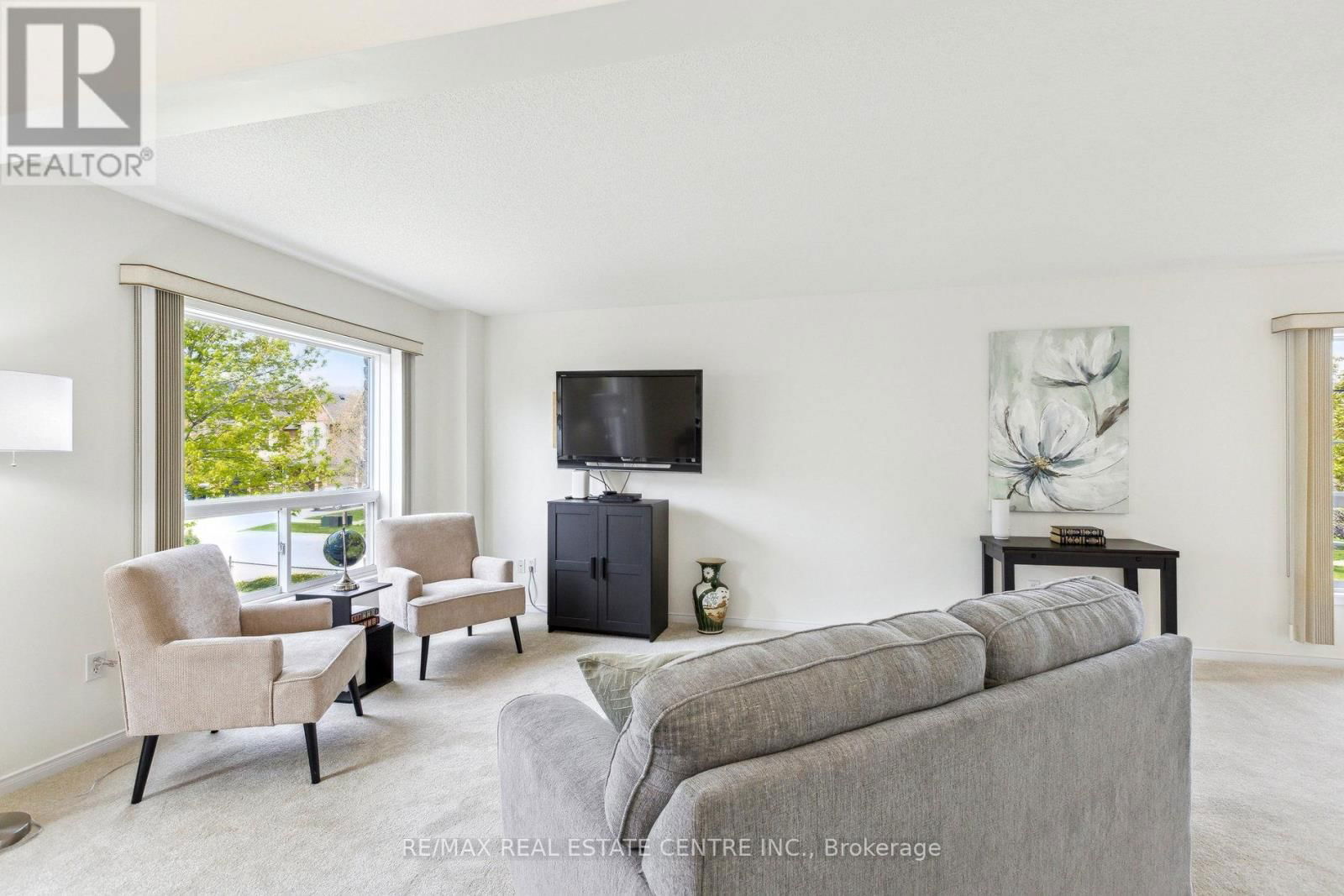 1 SILVERSMITH COURT Image 7