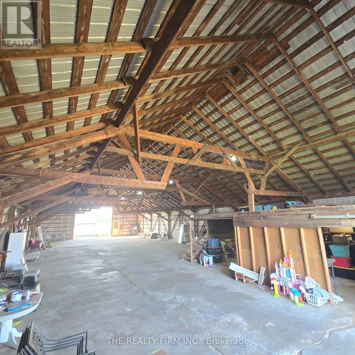 3 - 20662 MARSH LINE Image 11