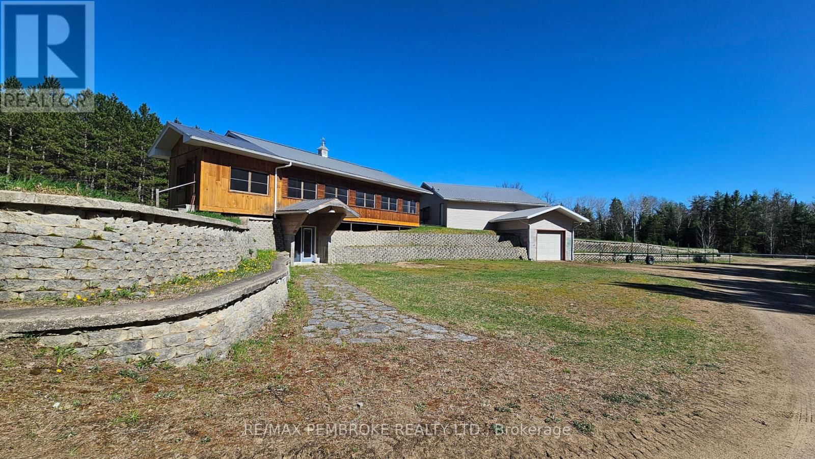 4293 ROUND LAKE ROAD Image 1