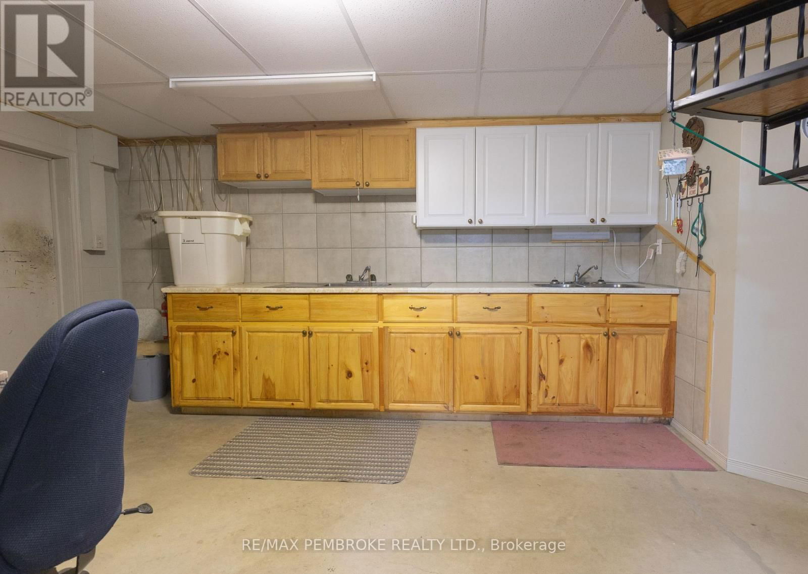 4293 ROUND LAKE ROAD Image 29