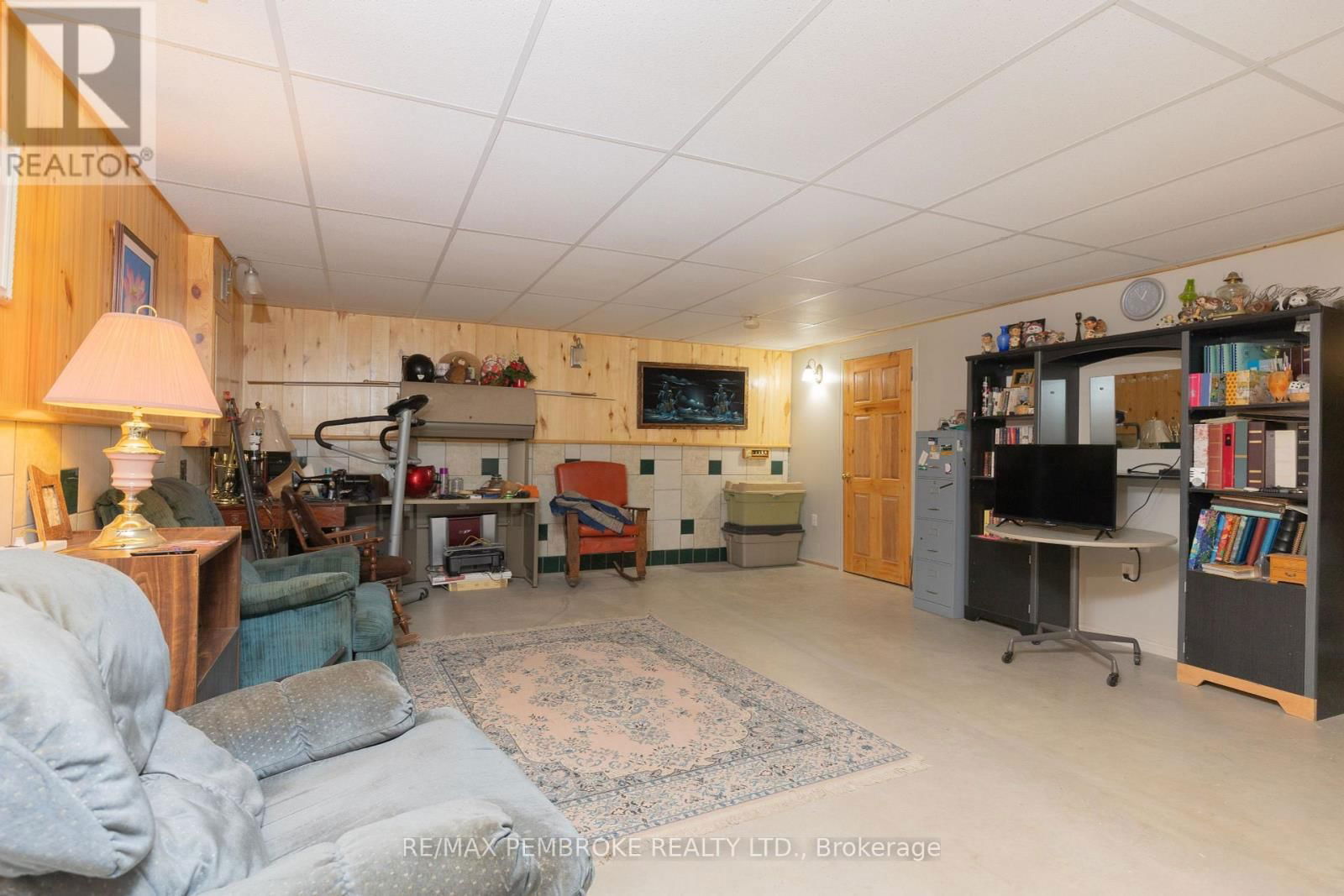 4293 ROUND LAKE ROAD Image 30