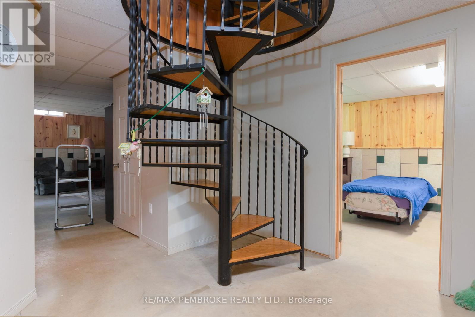 4293 ROUND LAKE ROAD Image 31