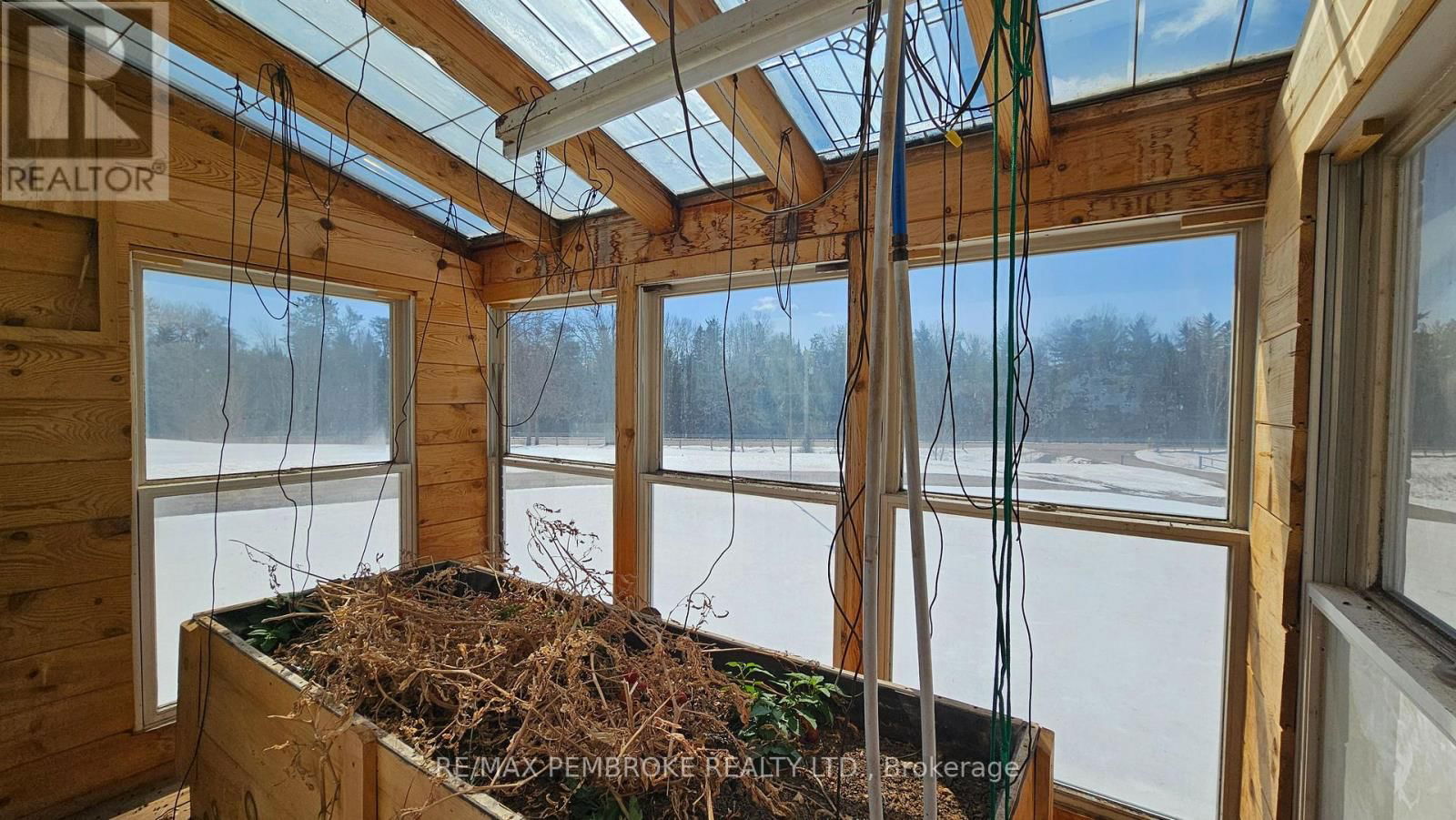 4293 ROUND LAKE ROAD Image 36