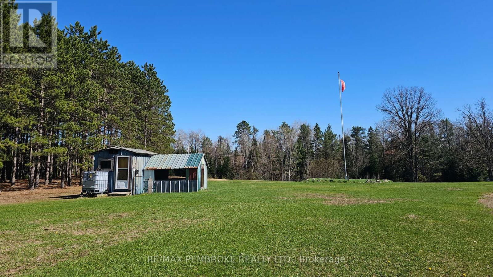 4293 ROUND LAKE ROAD Image 37