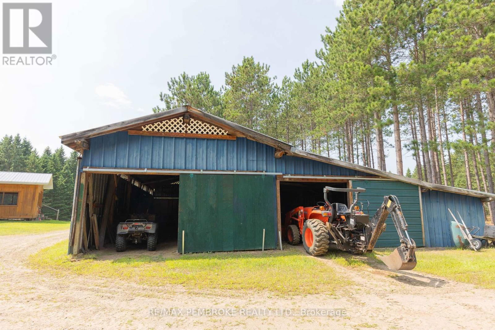 4293 ROUND LAKE ROAD Image 41