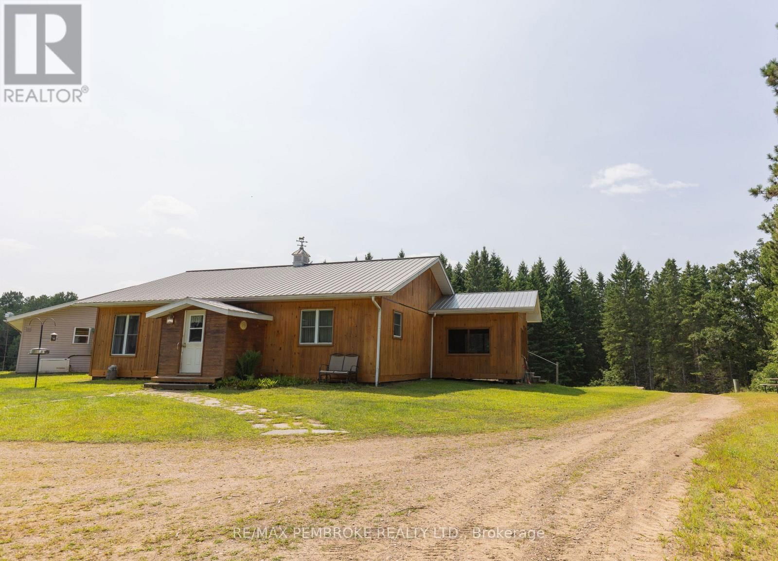 4293 ROUND LAKE ROAD Image 49