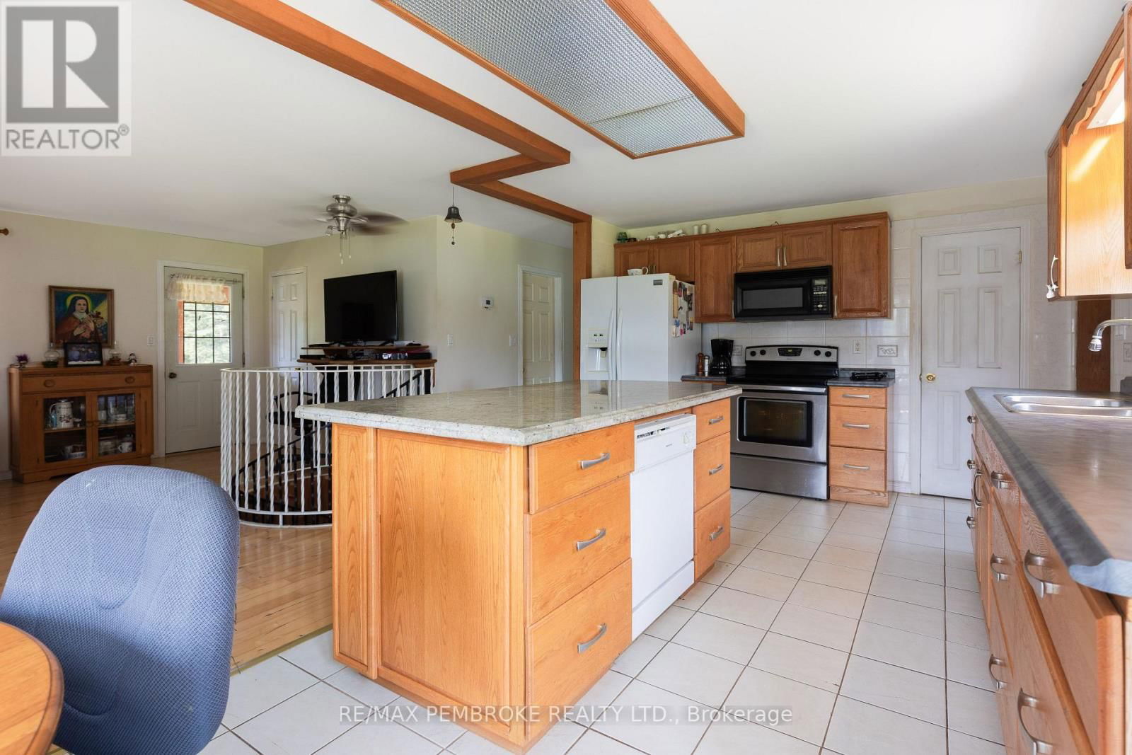4293 ROUND LAKE ROAD Image 7